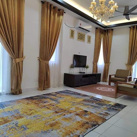 Homestay Greenway ปาเซอร์กูดัง ภายนอก รูปภาพ