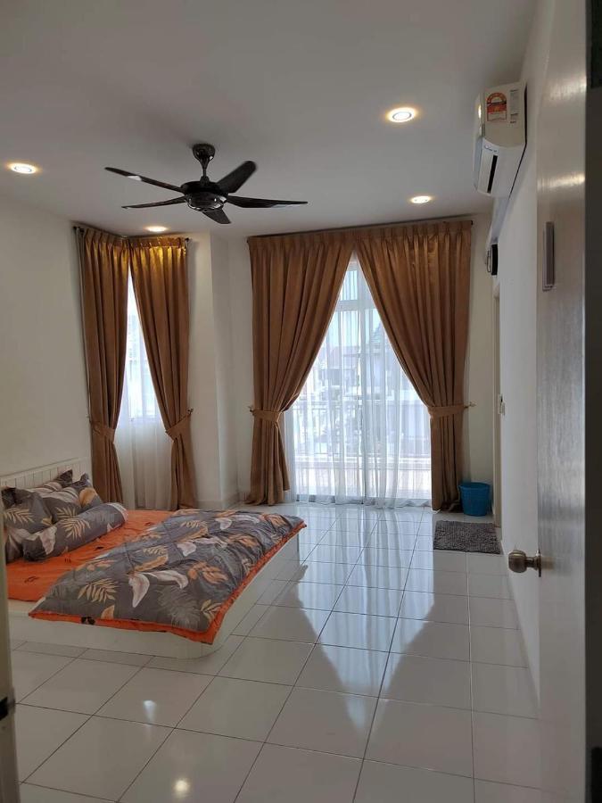 Homestay Greenway ปาเซอร์กูดัง ภายนอก รูปภาพ