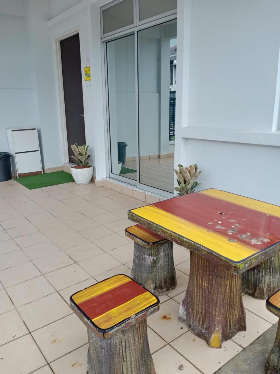 Homestay Greenway ปาเซอร์กูดัง ภายนอก รูปภาพ